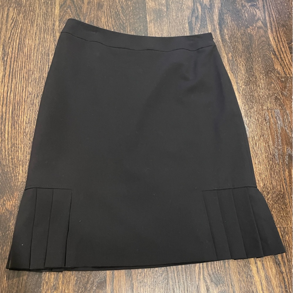 Tahari ruffle detail pencil skirt, black - Picture 3 of 4